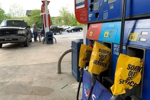 Lương ở Mỹ tăng nhưng thu nhập thực tế giảm do lạm phát