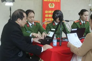 Công khai số điện thoại của công an 63 tỉnh/thành để giải quyết chậm trả thẻ CCCD