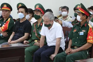 2 cựu tư lệnh vùng cảnh sát biển ‘gục ngã’ trước khoản hối lộ tiền tỉ từ ‘ông trùm’