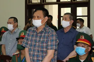 Nhận hối lộ tiền tỉ, cựu thiếu tướng cảnh sát biển nói ‘mắc nhiều bệnh, mong được khoan hồng’