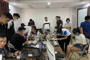 120 cảnh sát triệt phá đường dây cho vay qua app chuyên 'khủng bố tinh thần' con nợ