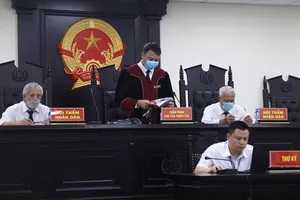 Cựu đại tá Phùng Anh Lê bị phạt 7,5 năm tù tội nhận hối lộ