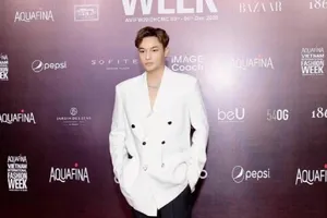 Đồn đoán ‘hoa hậu bán dâm’, coi chừng vướng lao lý