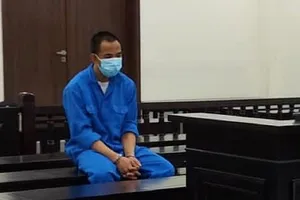 Bé gái bị hiếp dâm, bụng to gia đình mới biết