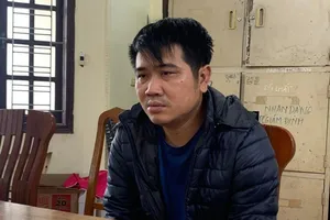 Bị xử phạt, tài xế quay lại tấn công rồi cướp máy ghi tốc độ của CSGT