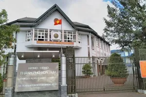 Làm đường sai để đất của vợ cựu bí thư thành ủy có 4 mặt tiền