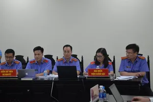 Xét xử vụ ‘thụt ngân sách’ 3,8 triệu USD: Viện kiểm sát nói bị cáo ‘rất bản lĩnh’