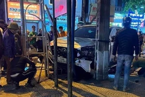 Tạm giữ tài xế ô tô gây tai nạn liên hoàn khiến 4 người thương vong