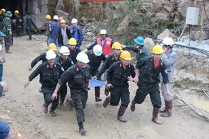 Thủ tướng khen ngợi lực lượng cứu hộ vụ sập hầm thủy điện