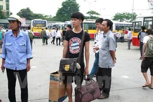 Đổi mới thi 2015: Thí sinh lặn lội cả trăm cây số lấy bằng tốt nghiệp