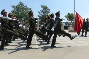 Hàng nghìn cảnh sát luyện tập cho Lễ diễu binh ngày 30/4