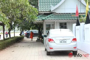 Xe đắt tiền, biển đẹp ở Lào... chỉ là đồ bình dân 