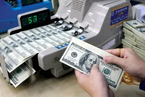 Giá vàng, giá USD hôm nay 14/5 cùng “sốt sình sịch“