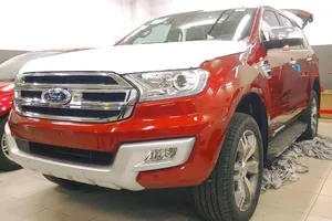 Cận cảnh Ford Everest Titanium 2015 tại Việt Nam