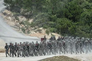 Trung Quốc trấn áp các tổ chức tư nhân trong quân đội 