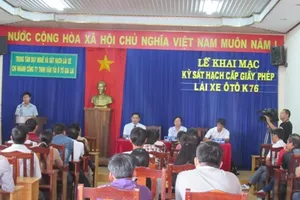 Thi lái xe được cấp giấy phép lái xe trong 2 tiếng đồng hồ