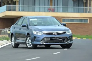 Triệu hồi 2.410 xe Toyota Camry tại Việt Nam