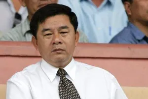 Đình chỉ trưởng ban trọng tài có đúng quy trình?