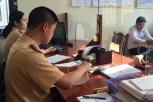 Không có giấy CMND thì đăng ký xe được không?