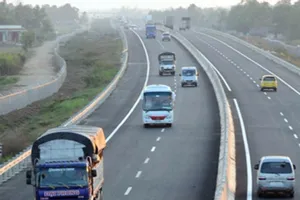 Mức phạt ô tô chạy quá tốc độ trên đường cao tốc