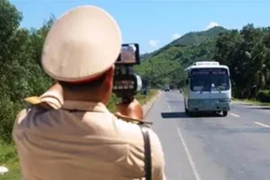 Mức xử phạt với hành vi chạy quá tốc độ của ô tô