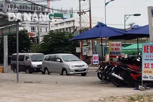 Xe thuê tự lái vi phạm giao thông, ai chịu trách nhiệm?