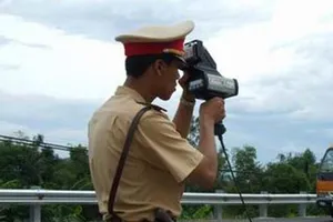 Quá tốc độ bao nhiêu thì bị tước quyền sử dụng GPLX?