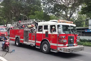 Không nhường xe ưu tiên, có bị giữ giấy phép lái xe?