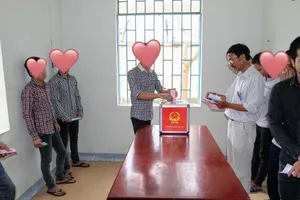 Tôi đi làm công tác bầu cử: Chuyện giờ G mới kể