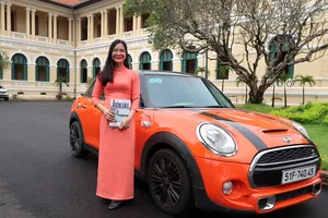 Tác giả trong một chuyến du lịch.