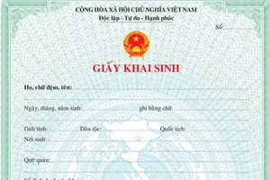 Con bị mẹ bỏ rơi, cha có được làm giấy khai sinh?