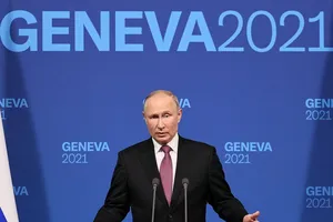 Tổng thống Nga Vladimir Putin trong cuộc họp báo sau hội đàm hôm 16-6 ở Geneva. Ảnh: TASS