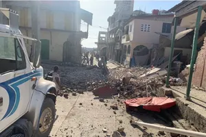 Cảnh đổ nát ở thị trấn Les Cayes, tỉnh Jeremie, tây nam Haiti sau trận động đất hôm 14-8. Ảnh: TWITTER