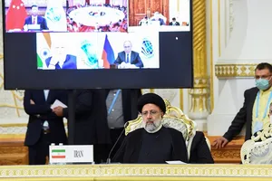 Tổng thống Iran Ebrahim Raisi tại hội nghị thượng đỉnh Tổ chức Hợp tác Thượng Hải ở Tajikistan hôm 17-9. Ảnh: REUTERS