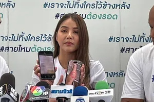 Hy hữu bị rắn cắn trong rạp chiếu phim