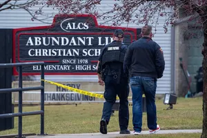 Ông Biden lên tiếng vụ nữ sinh xả súng trong trường học khiến 9 cô trò thương vong