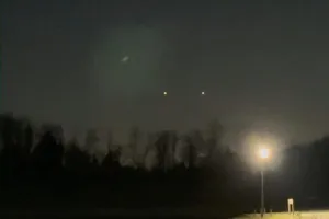 Vì sao Mỹ khó giải quyết vấn đề UAV bí ẩn?