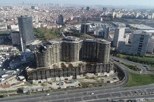 VIDEO: Cận cảnh khách sạn ma '7 sao' ở Thổ Nhĩ Kỳ