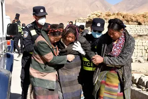 Động đất ở Tây Tạng: Tìm thấy 126 thi thể, chạy đua cứu người giữa trời lạnh -17 độ C