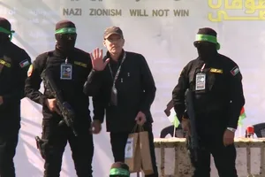 Hamas thả con tin Mỹ đầu tiên, sắp tới Ai Cập đàm phán giai đoạn 2 thoả thuận ngừng bắn