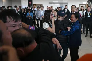 Ngày trở về đầy nước mắt của 5 con tin Thái Lan bị Hamas bắt