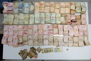 Số tiền tương đương hơn 4.500 USD bị thu giữ trên người một người ăn xin ở TP Yalova (Thổ Nhĩ Kỳ). Ảnh: NTV