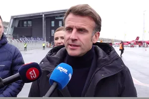 Ông Macron bác ý tưởng của ông Trump để Nga hoà giải xung đột Israel-Iran