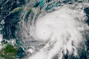 Bão Melissa mạnh nhất thế giới trong năm gây thiệt hại 'thế kỷ' ở Jamaica, chuẩn bị quét qua Cuba