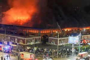 VIDEO: Cháy rừng rực khu chợ ở Saint Petersburg - Nga, có thương vong