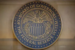 Fed cắt giảm lãi suất lần thứ 3 trong năm, giá USD giảm