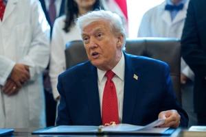 Ông Trump khuyên Ukraine 'hành động nhanh chóng' trước khi Nga đổi ý