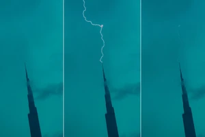 Sét đánh trúng đỉnh toà nhà Burj Khalifa ở Dubai (UAE) tối 18-12. Ảnh chụp màn hình: INSTAGRAM @faz3
