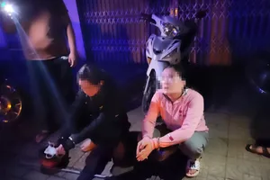 Dùng tin nhắn giả đã chuyển tiền để lừa mua sầu riêng