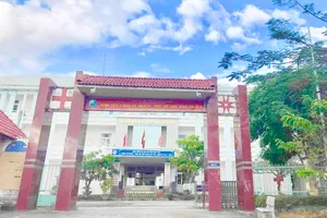 1 giám đốc bệnh viện bị cách chức vì quan hệ bất chính, có con riêng 